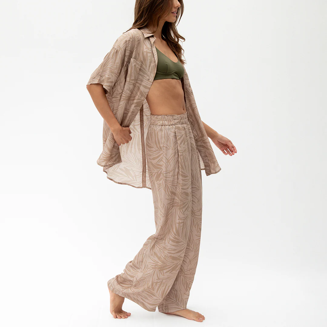 Day Trip Pant - Petite Palm Fronds Tan - Image 3