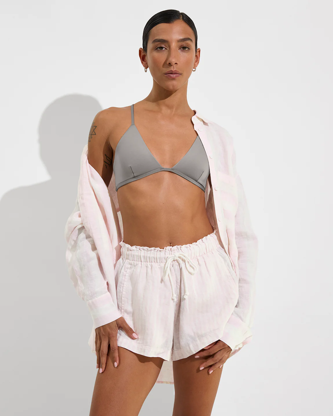Getaway Short 2.5" - Bungalow Stripe: Delight / Coconut - Image 5