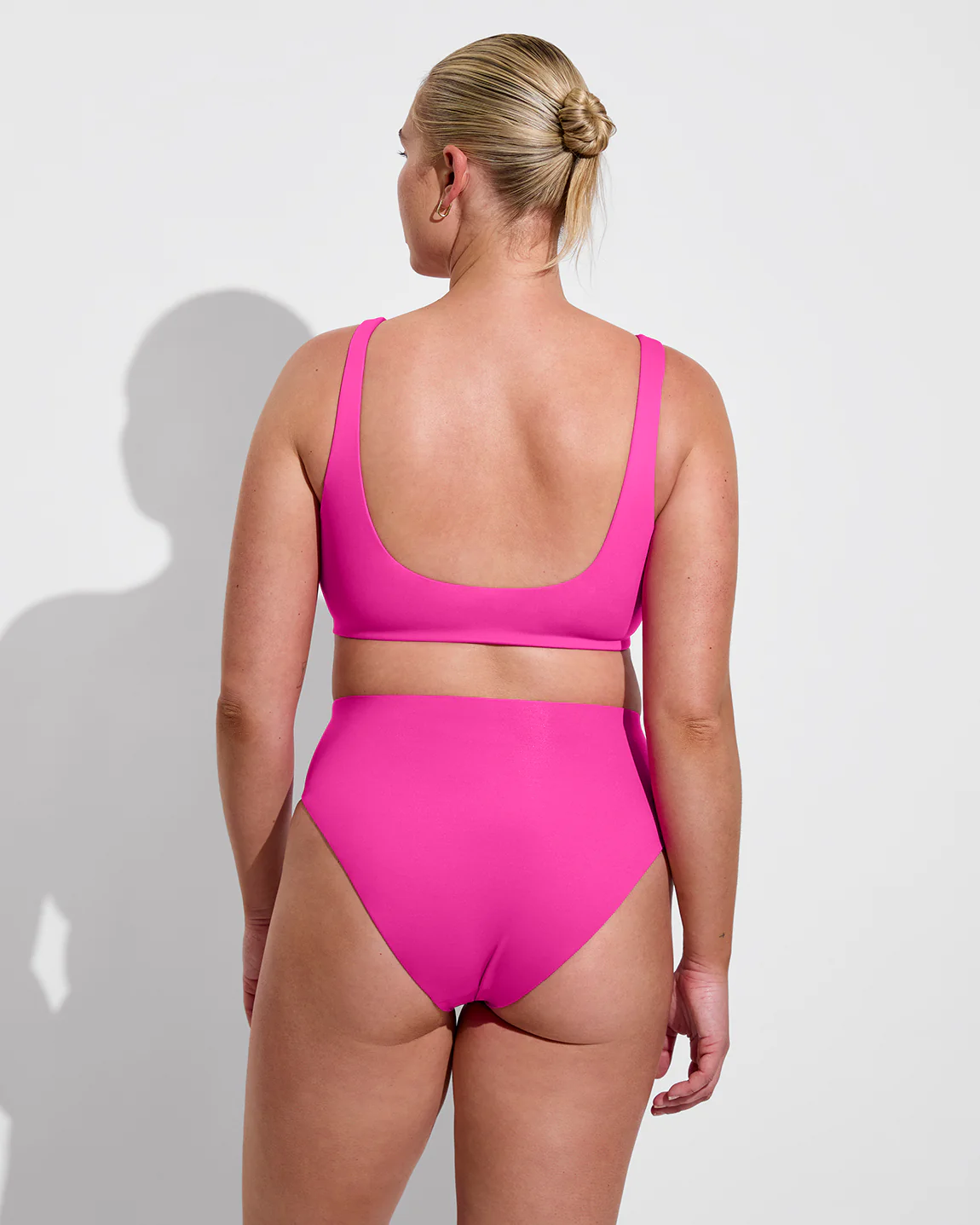 Plunge Top D+ - Hot - Image 2