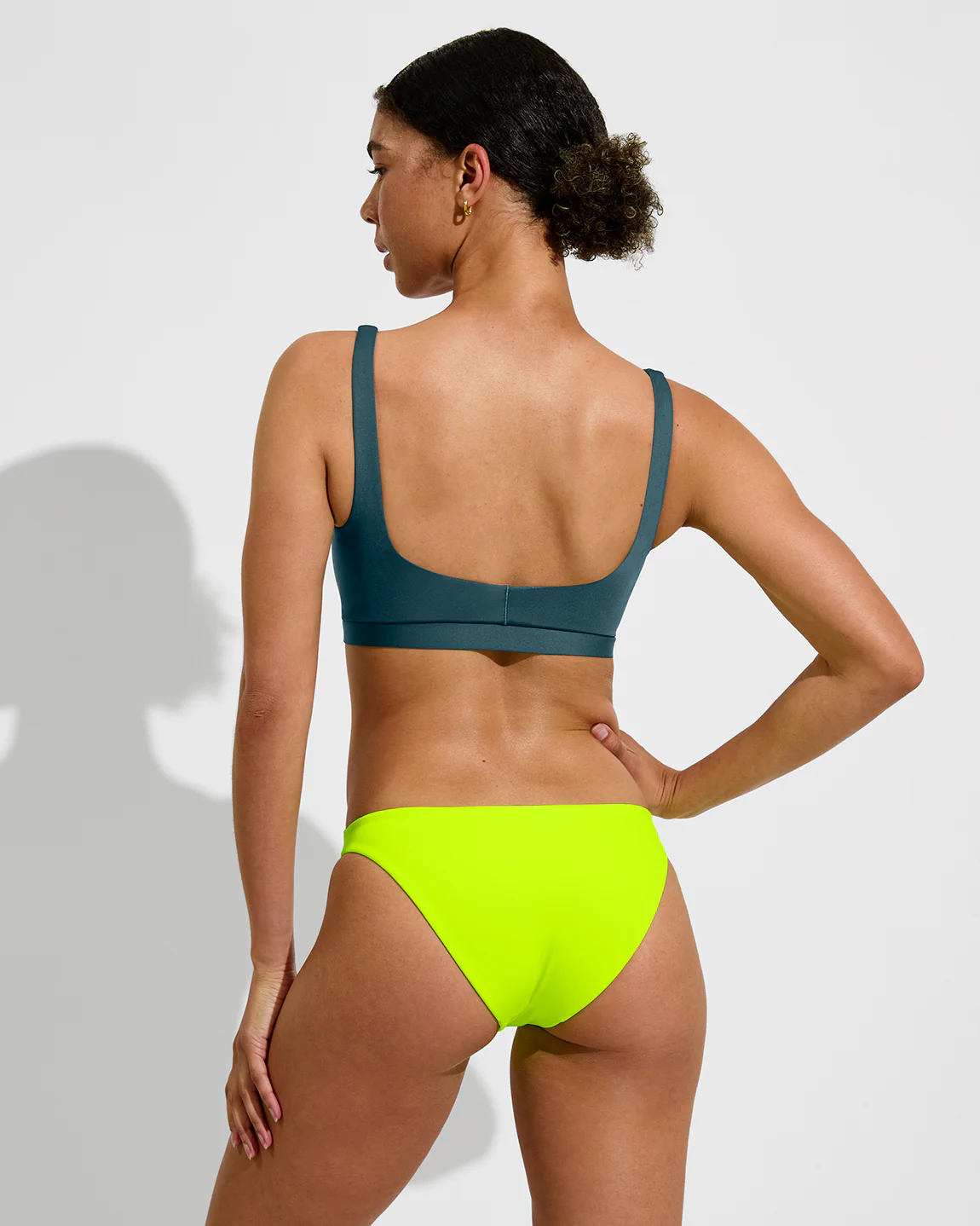 Wear To Bottom - Tourist - Image 2